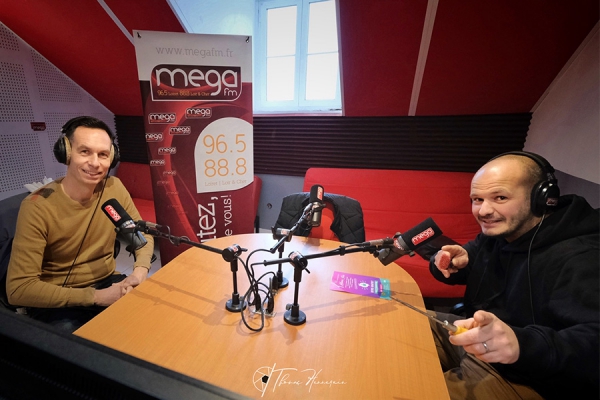 MEGA FM